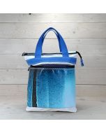 Taschenrucksack weiß-blau mit blauem Henkel, mittel